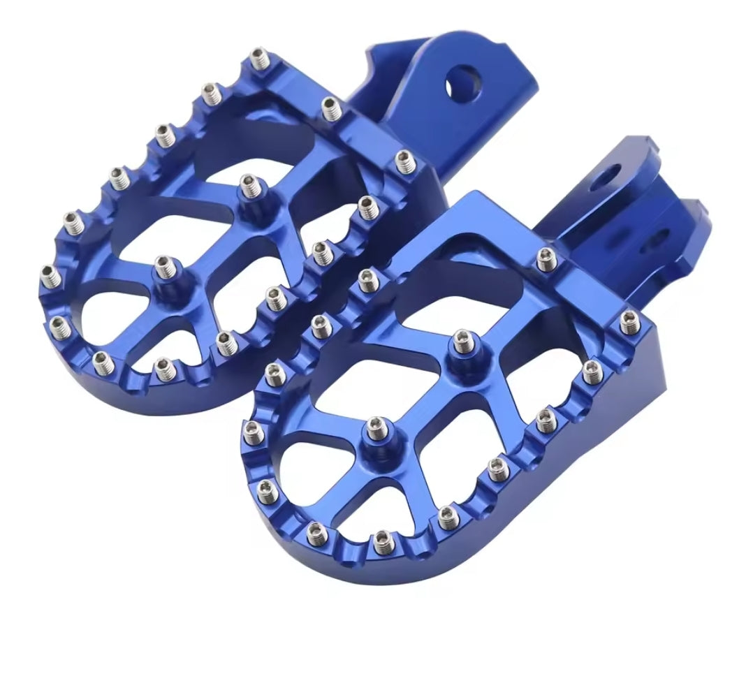 Tuttio/kuggo pegs